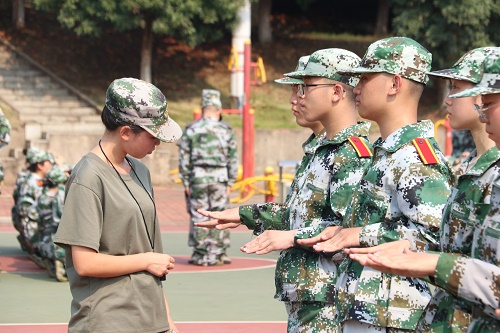 759aad9bac6f439599157ae5abce9040.jpg