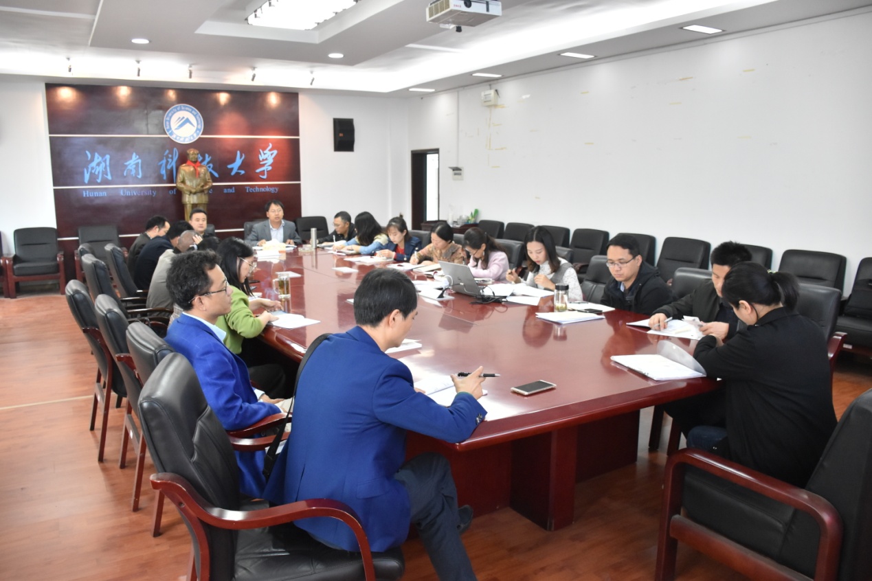 8b30db5cb9af4011ac15becfc54b3393.jpg