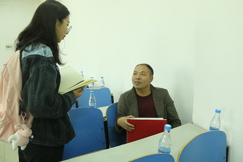 c8f375e9c5c8410fba9f79039a4cd27c.jpg