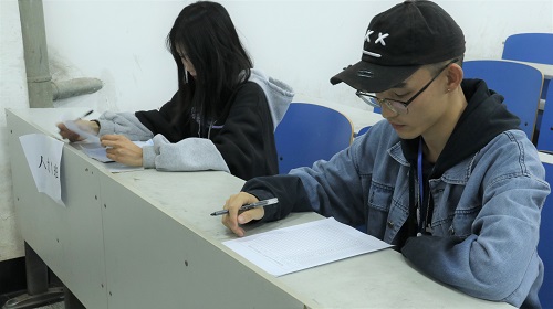 d24bdcc48636483abeb7c40299f3d105.jpg