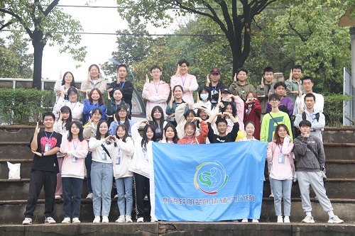 76f562eadb254a018f2c89db296cc5a0.jpg