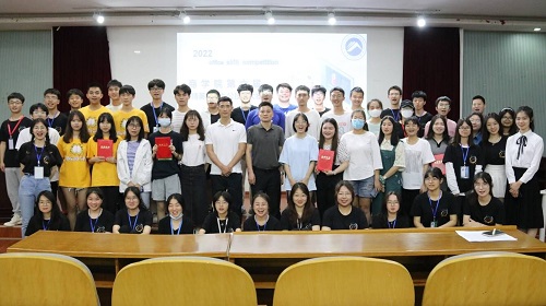 d3cbd5bd89f14914963714528ab00d47.jpg