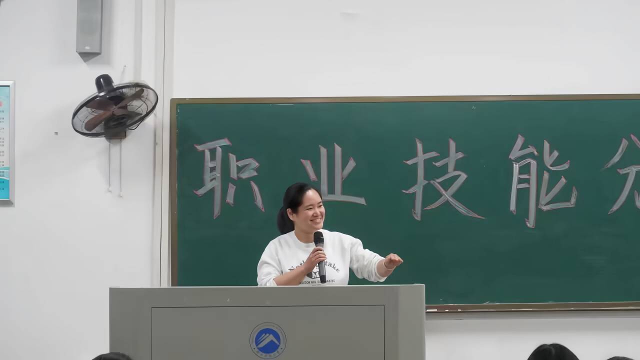 33cc3f98e8d1483e8c88e78d518931bb.jpg 33cc3f98e8d1483e8c88e78d518931bb.jpg