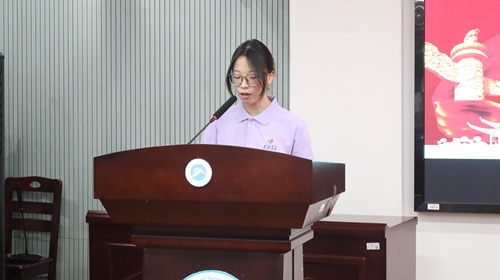 志愿组组长徐李娜发言.jpg