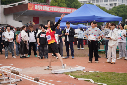 唐奕凡.png